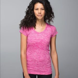 Lululemon Swiftly Tech Short Sleeve Scoop Tee Heathered Jewelled Magenta Size 6